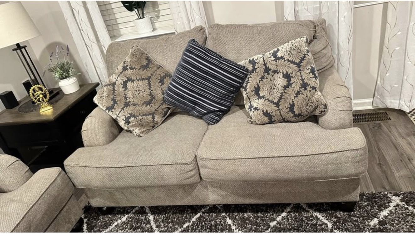 Sofa Love Seat