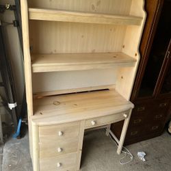Stanley Desk And Hutch 