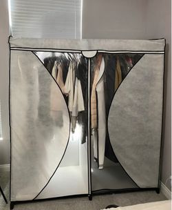 Wardrobe closet