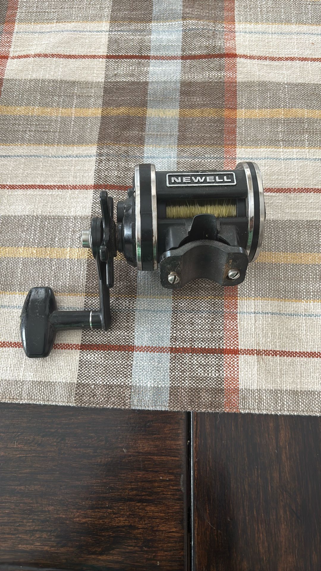Newell Fishing Reel G229-F