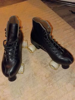 Men's 4wheel light skates.
