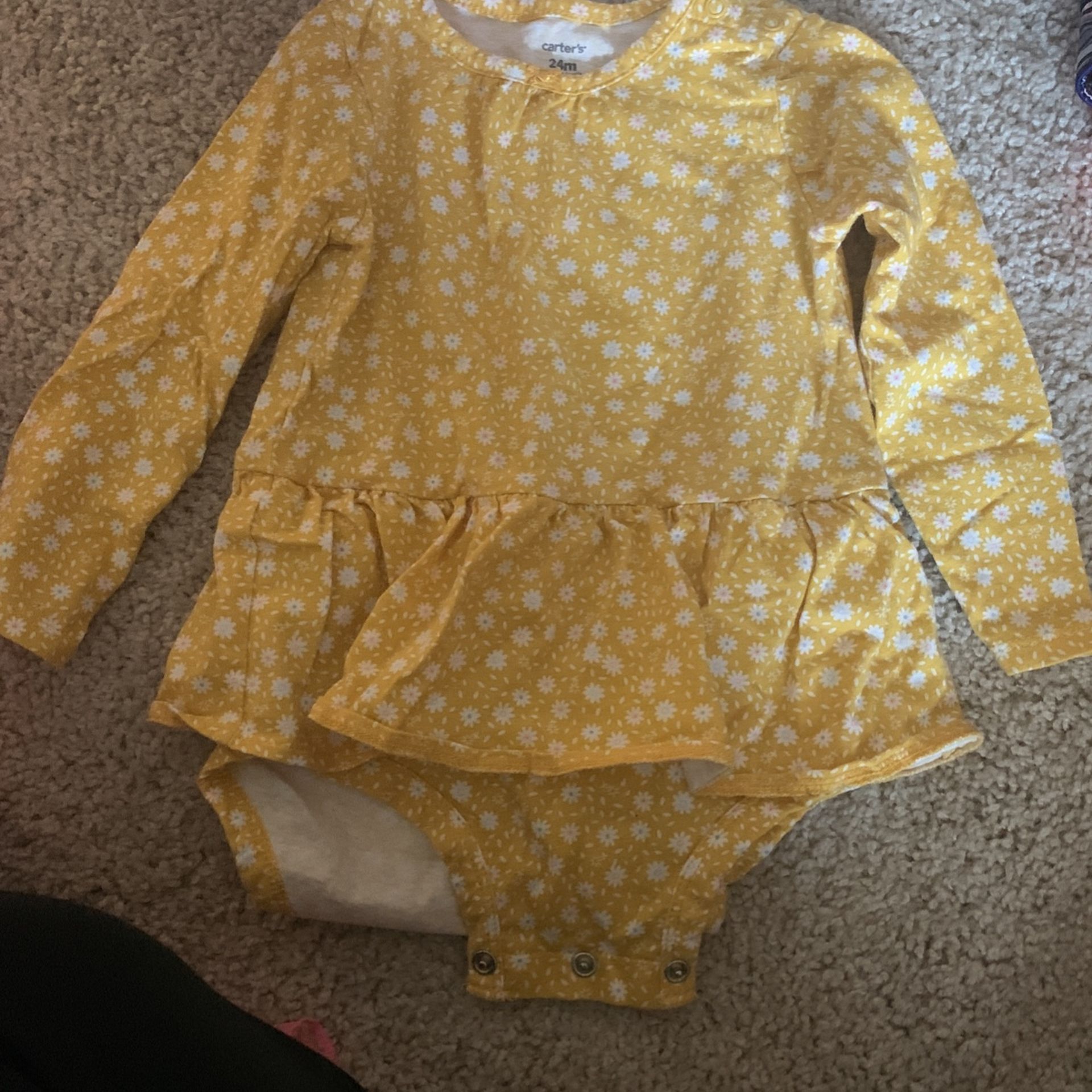 Yellow Carter’s 24 Months Shirt Onesie And Pants