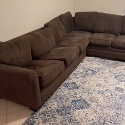 Couch With Pull Out