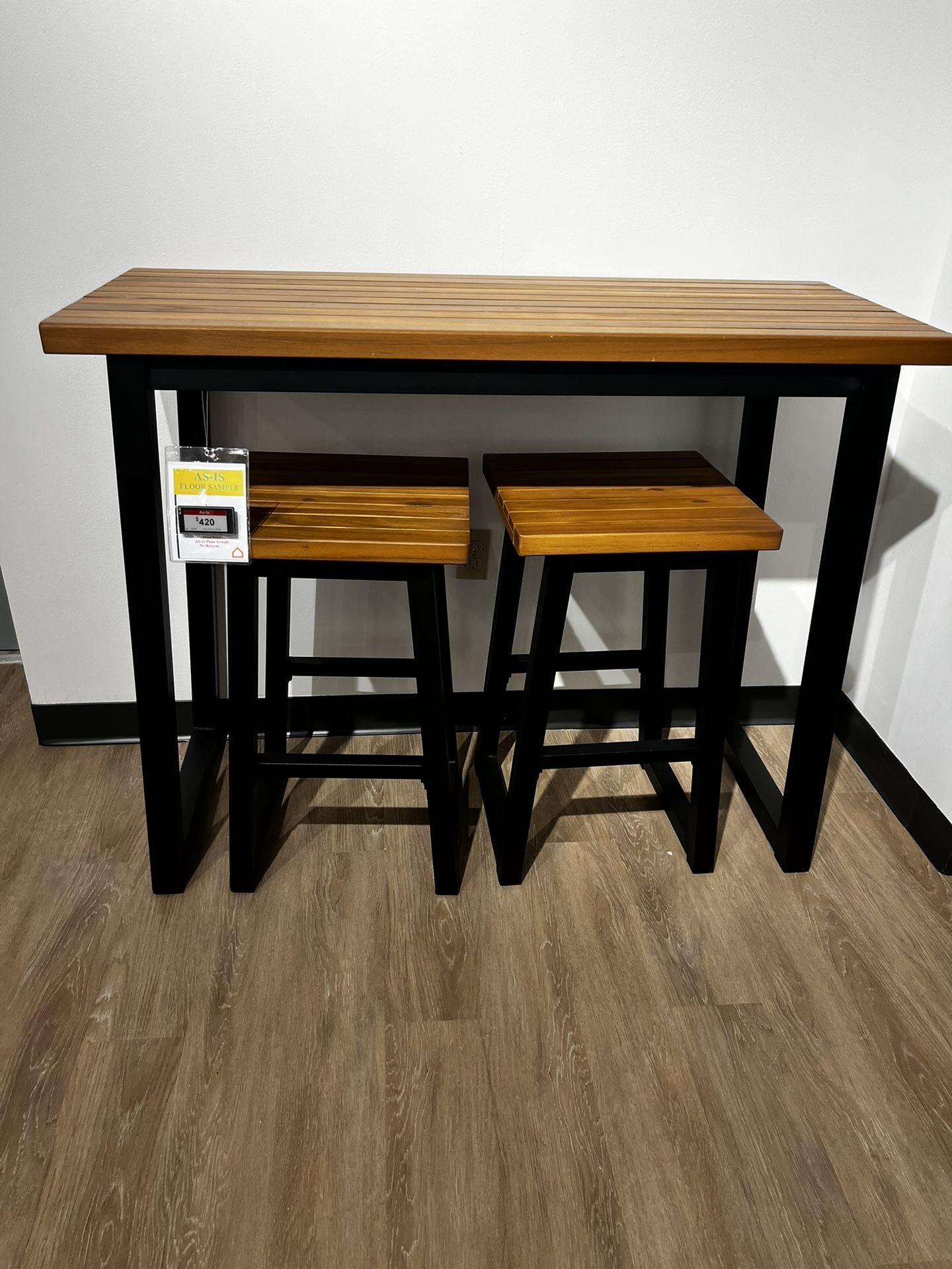 Table and 2 chairs set