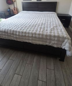 King bed