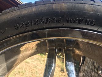305-35R24