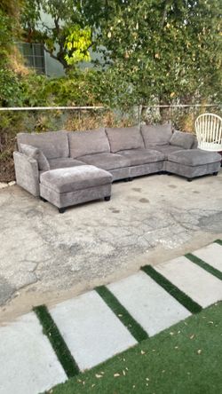 Sofa set beautiful style six pieces can move around in different position nice color four months old it has storage on bottom all six pieces very comf