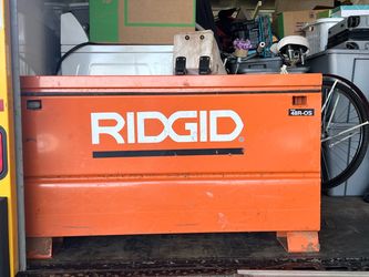 Rigid 48 x 24 in storage chest