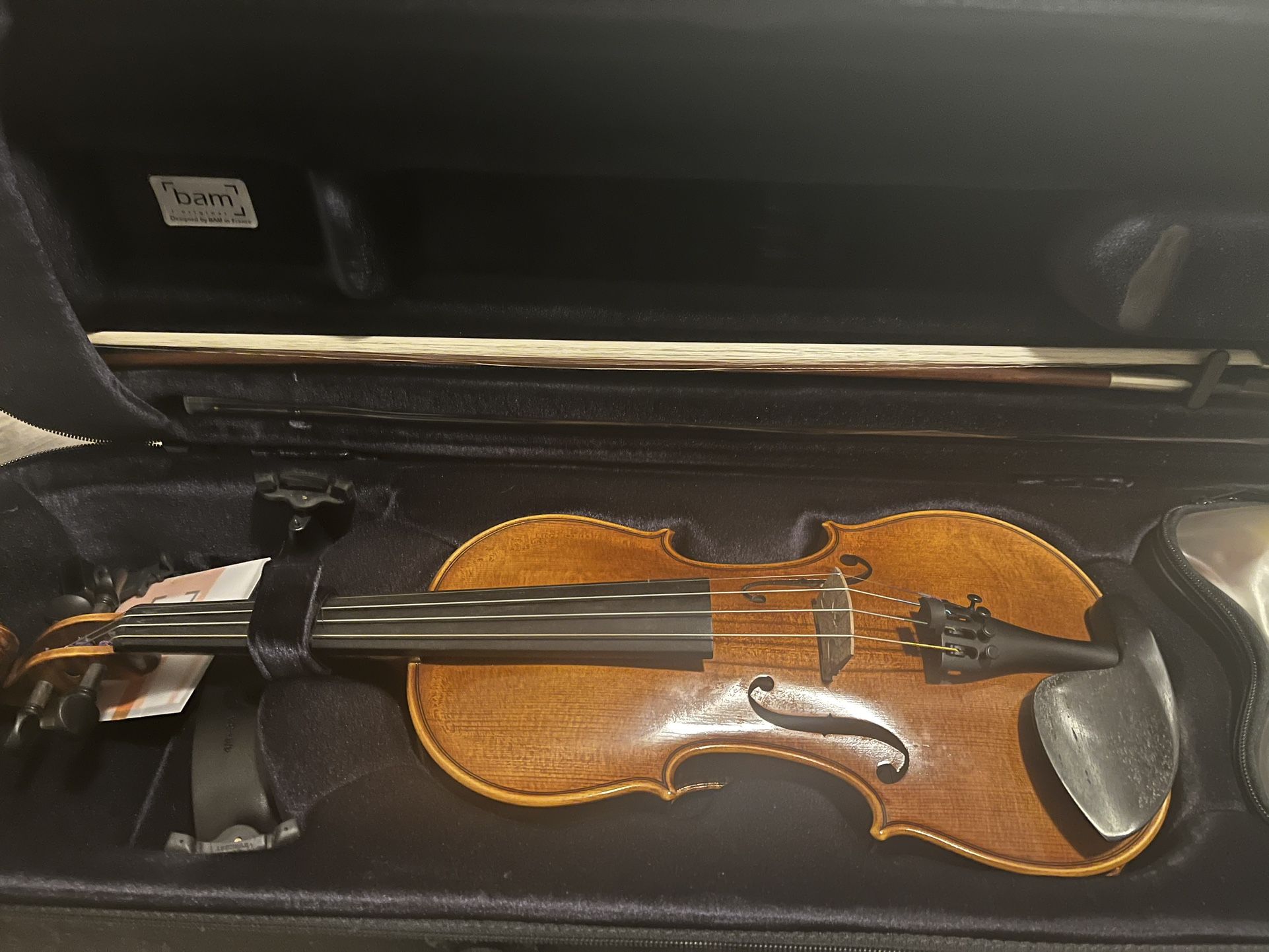 4/4 Juzek Violin with Dörfler Bow and Bam Case