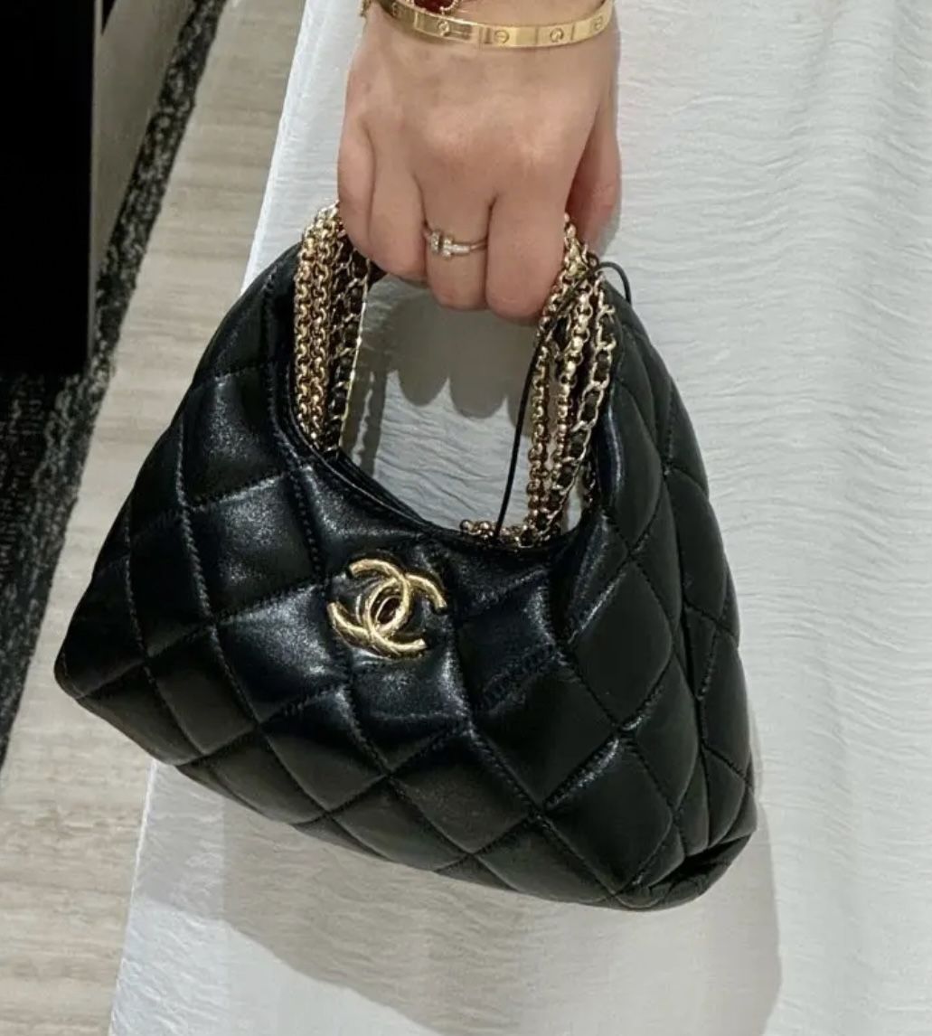 CHANEL 24A diamond check gold buckle leather chain sheepskin cross-body handbag women's black(171)53