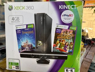 Xbox 360 4GB Kinect Bundle