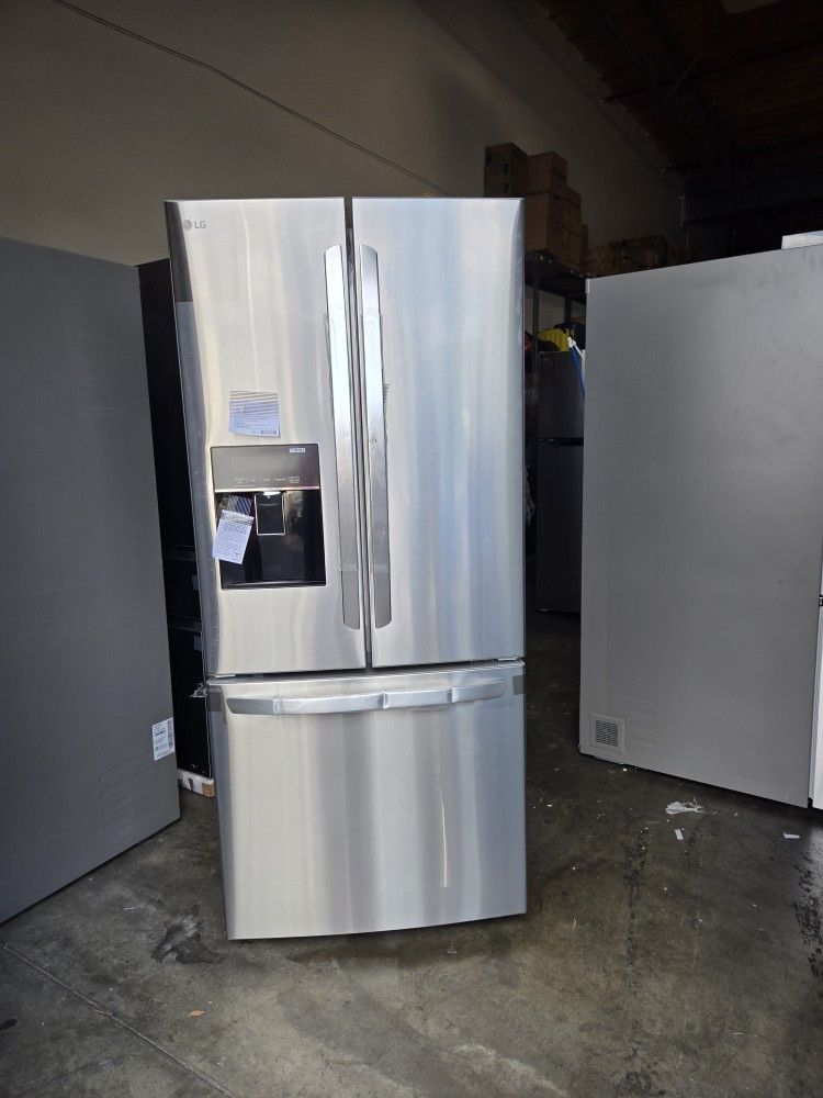 LG 21.8 cu. ft. 3-Door Smart French Door Refrigerator with Ice Maker and Water Dispenser in Stainless Steel