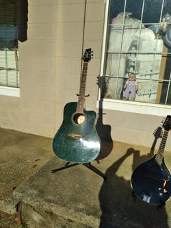 Kona Acustic Guitar