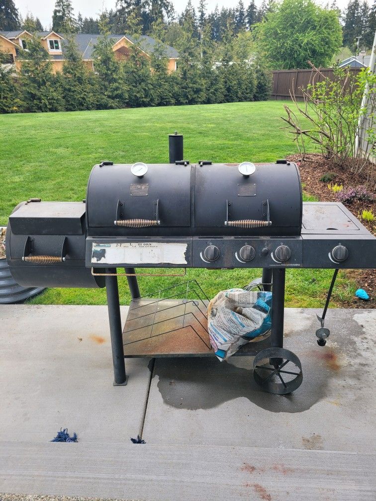 3 In 1 BBQ/Smoker