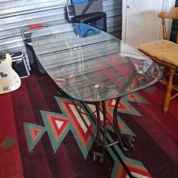 GLASS/ METAL *** FLOYER/ SOFA TABLE