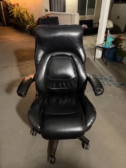 Black Leather Executive Office Chair