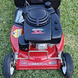 Toro Commercial Honda Lawn mower 
