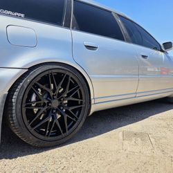 19x8.5 iVision Rims And Tires 245/35/19 Delinte 