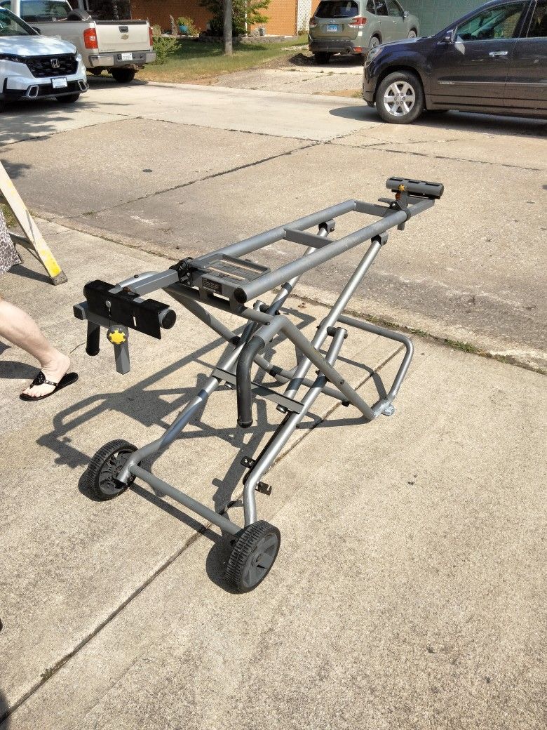 Saw Stand