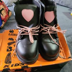 5.5 Girls Boots