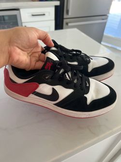 Shoes size 7Y (also fit women size 7)