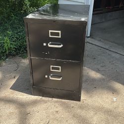 Metal Filing Cabinet 