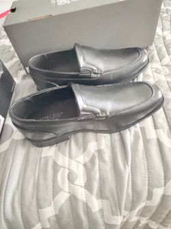 Dress shoes