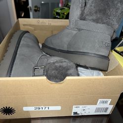 Mini Ugg boots 