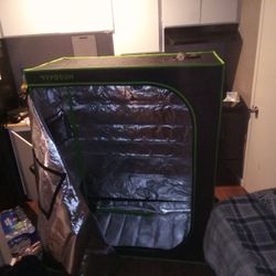 Grow Tent