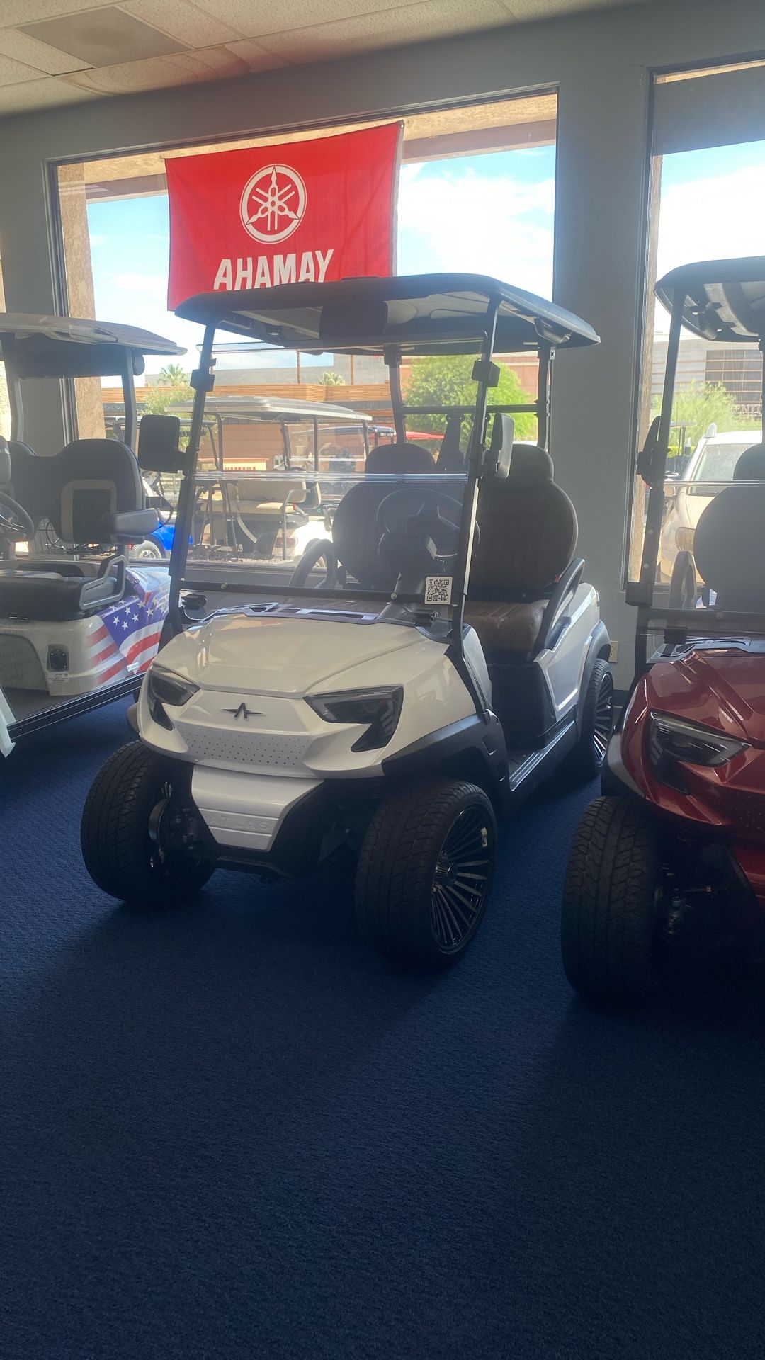 AEV Advent 2 - White Golf Cart