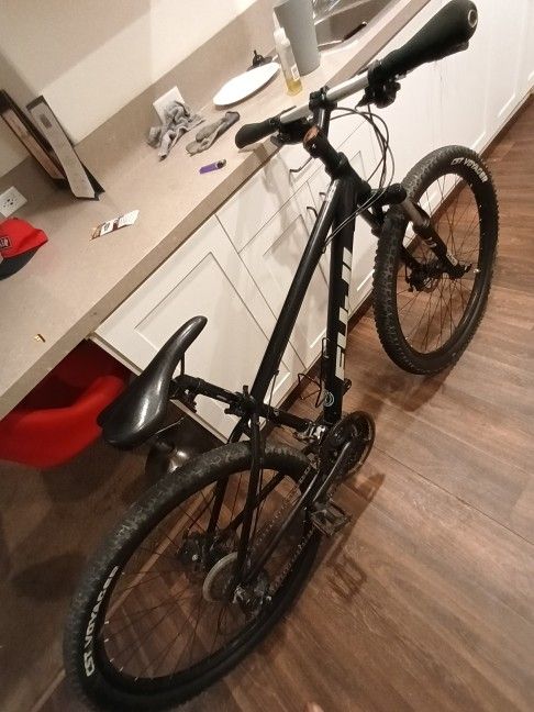 Fugi 565 Adventure Bike