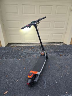 Segway Ninebot KickScooter P65U – Excellent Condition