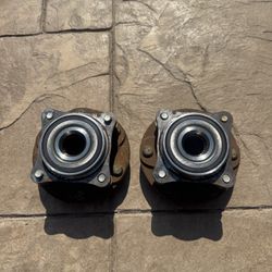 Used Toyota 5th Gen 4Runner Genuine OEM wheel bearing hubs
