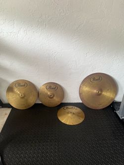 Pearl cymbal set
