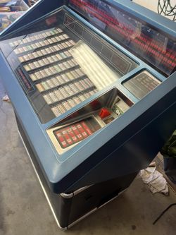 Rowe Vintage Jukebox Full Of 45s 