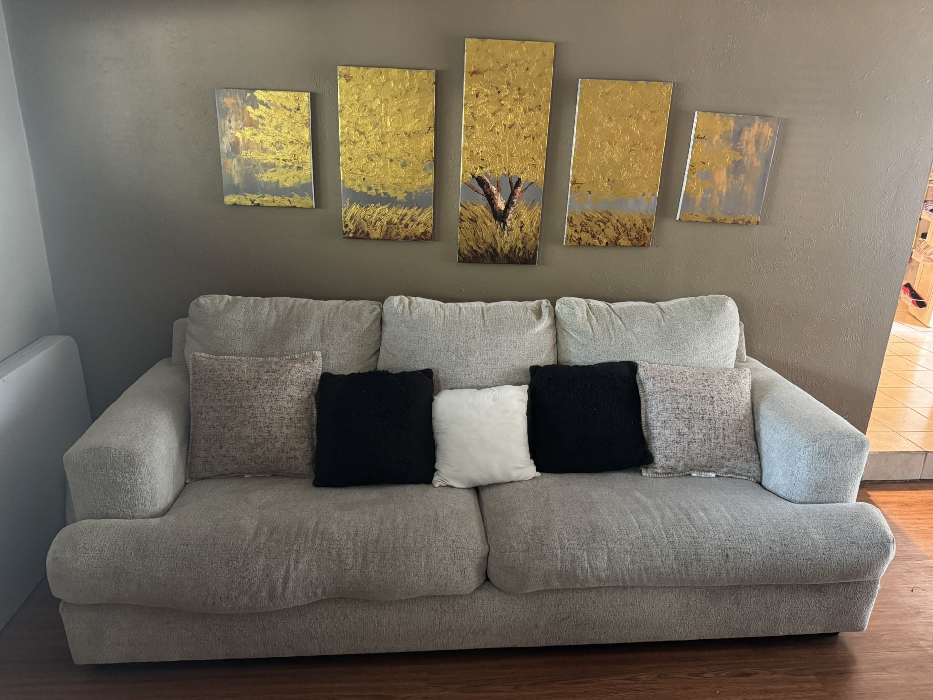 Ashley furniture Pull Out Queen Couch