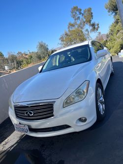 2012 m35h Infiniti hybrid