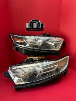 Ford Taurus 2013-2019 headlight