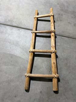 Blanket Ladder Decor Stand