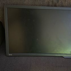 Two Monitors Both Working Could Test Comes With Cords 