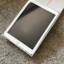 iPad 5th Generation 32gb Gold Version