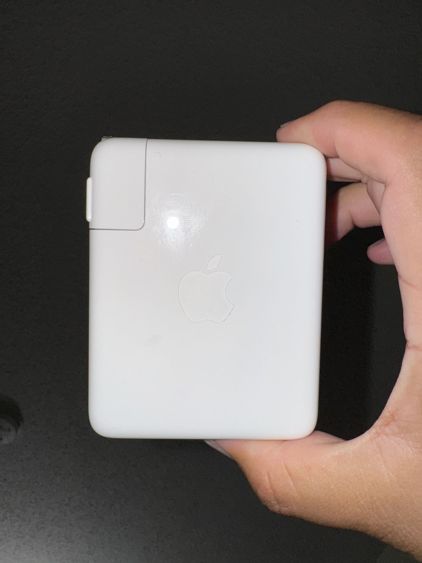 Apple 140w Charger Block
