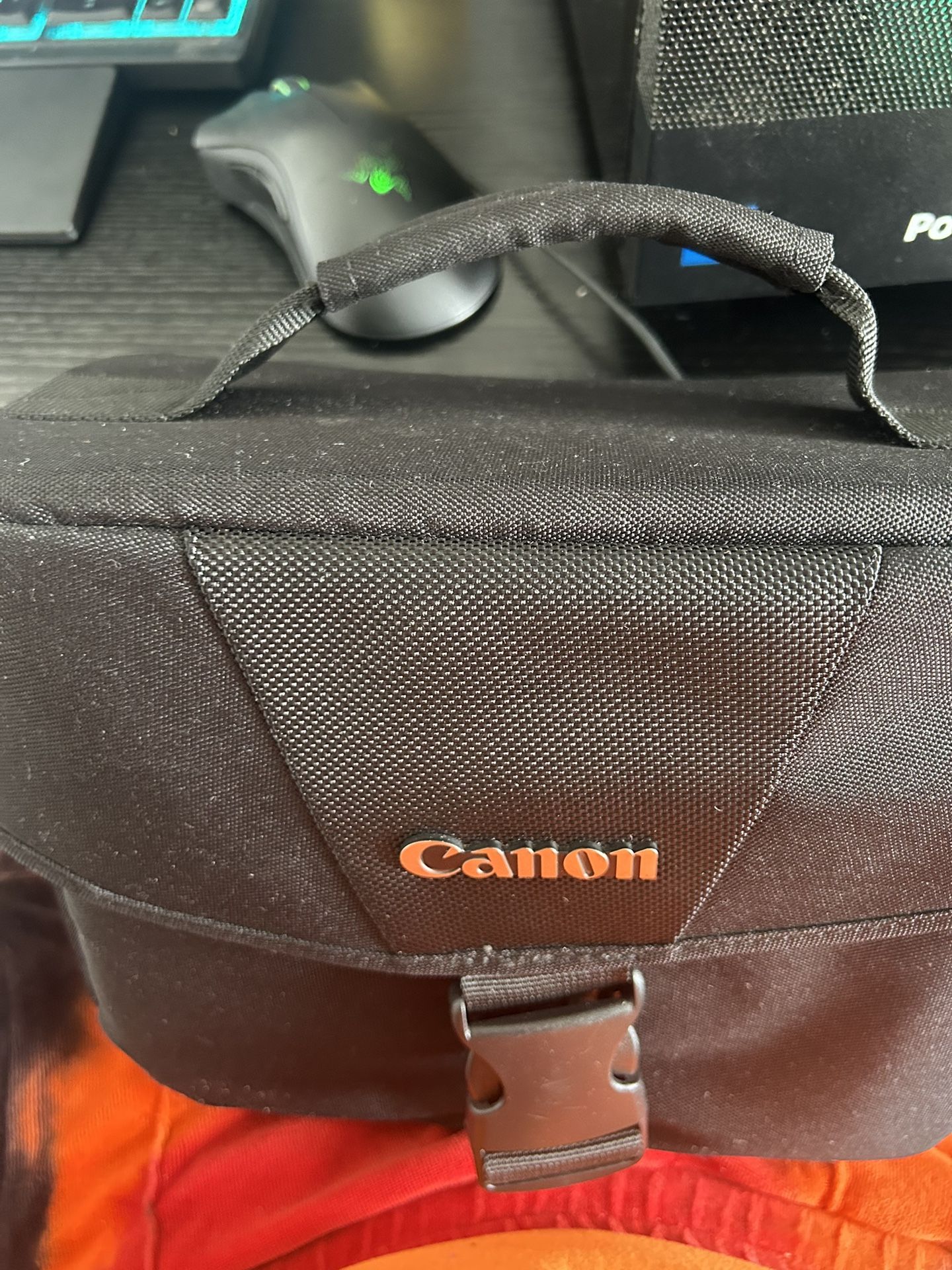 EOS REBEL T7 DOUBLE ZOOM LENS CANON