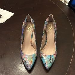 Vince Camuto “Halle” pumps