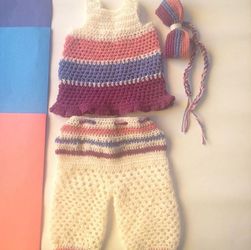 Vestido para bebé de 0 a 6 meses. Tejido a mano (algodón)