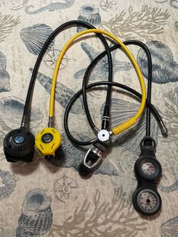 Scuba Diving Regulator/Gauge Set