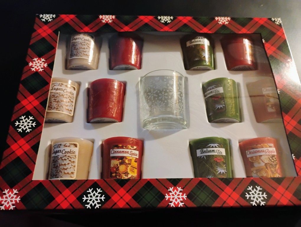 Candle Set... Votives..(New) $9