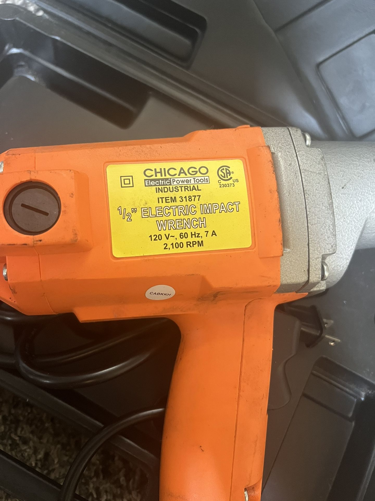 CHICAGO Electric®Power 1/2” ELECTRIC IMPACT WRENCH 120 V~, 60 Hz, 7 A 2,100 RPM