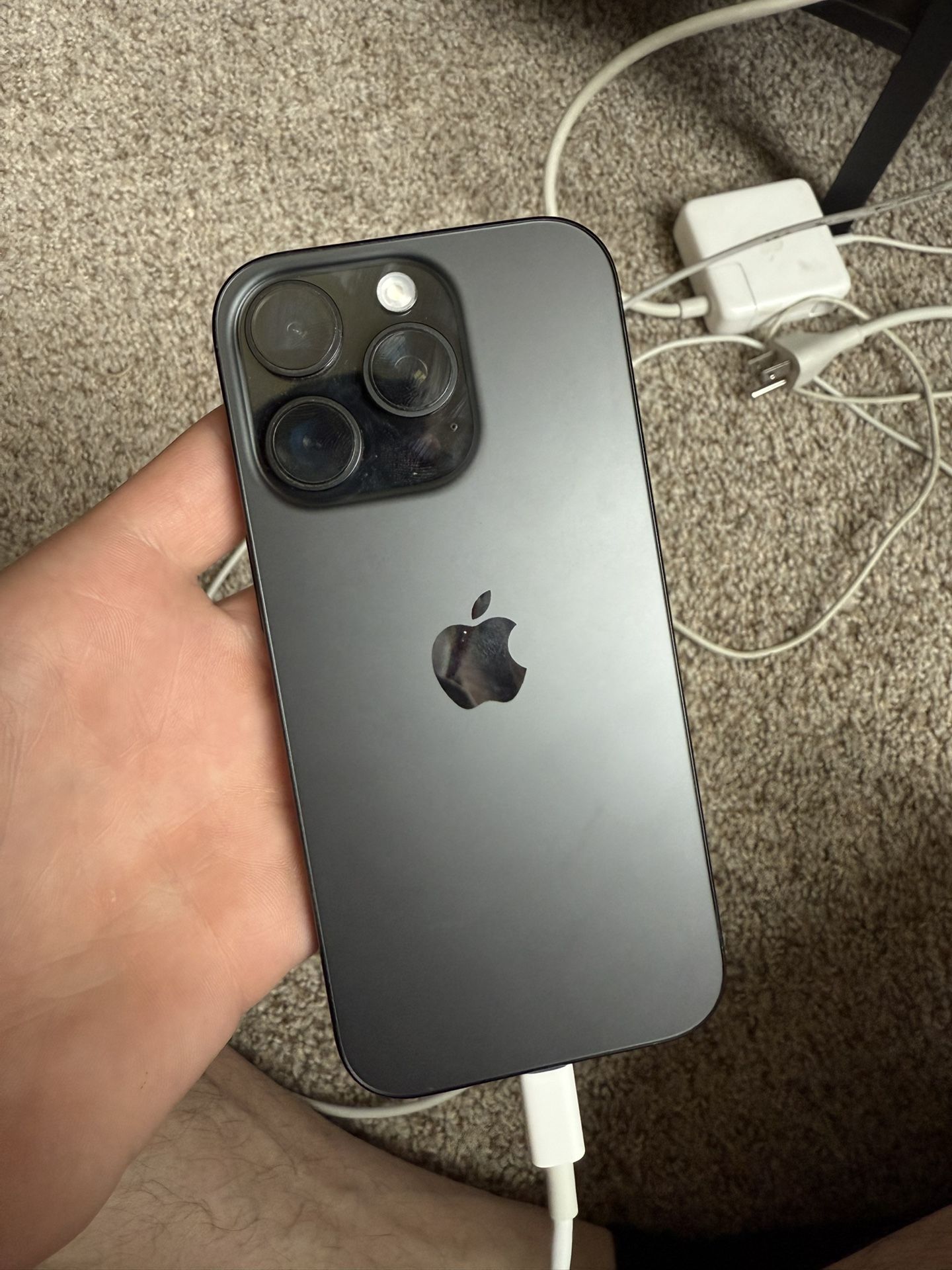 iPhone 16 Pro 256Gb