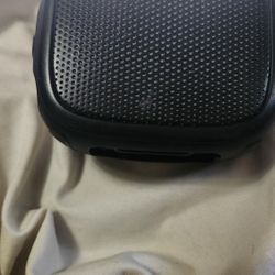 Blackweb Portable Bluetooth Speaker 